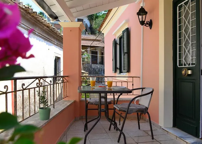 La Maisonette House In The Heart Of Liapades Close To Rovinia Beach & Paleokastritsa
